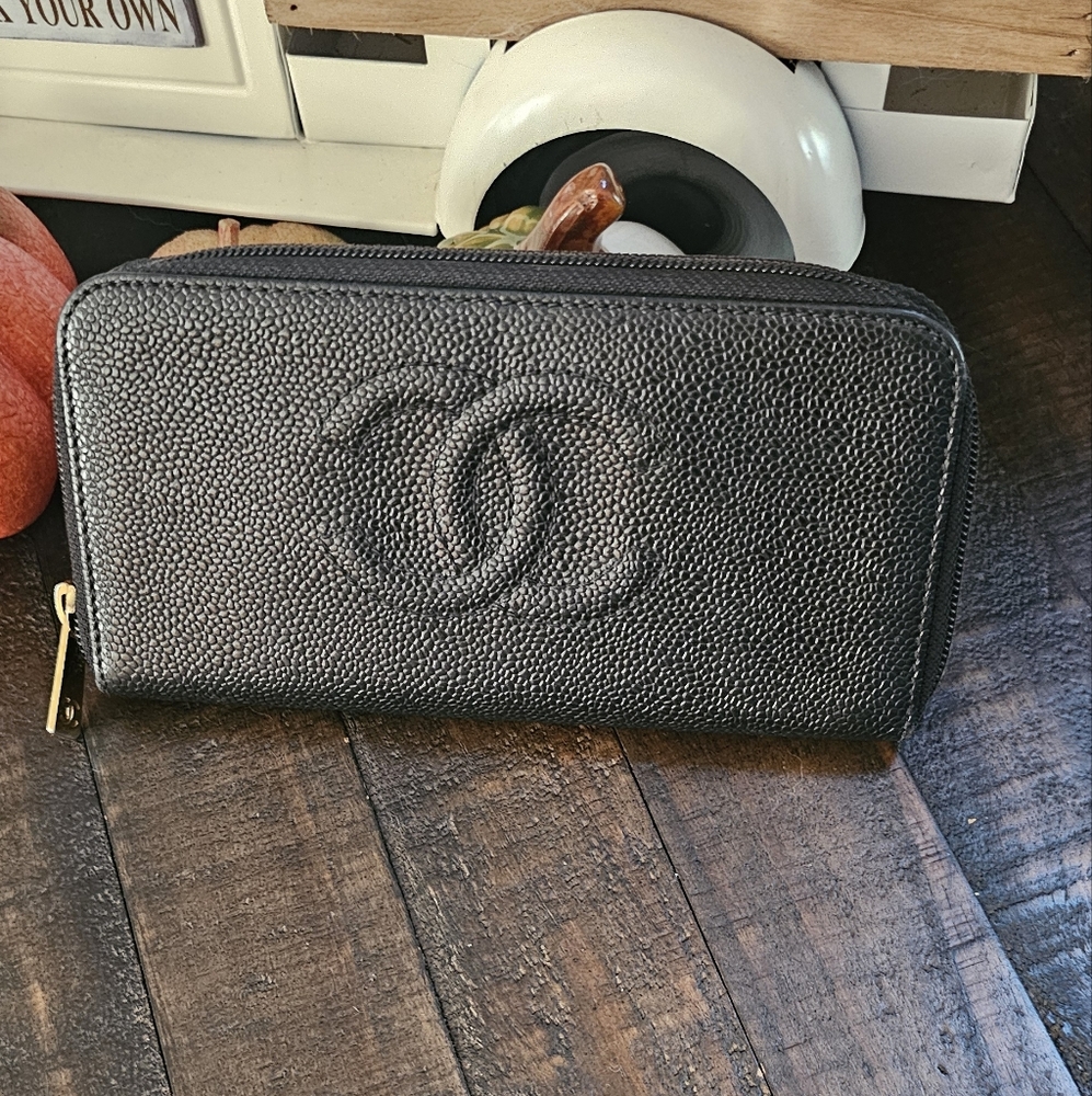 CHANEL WALLET
